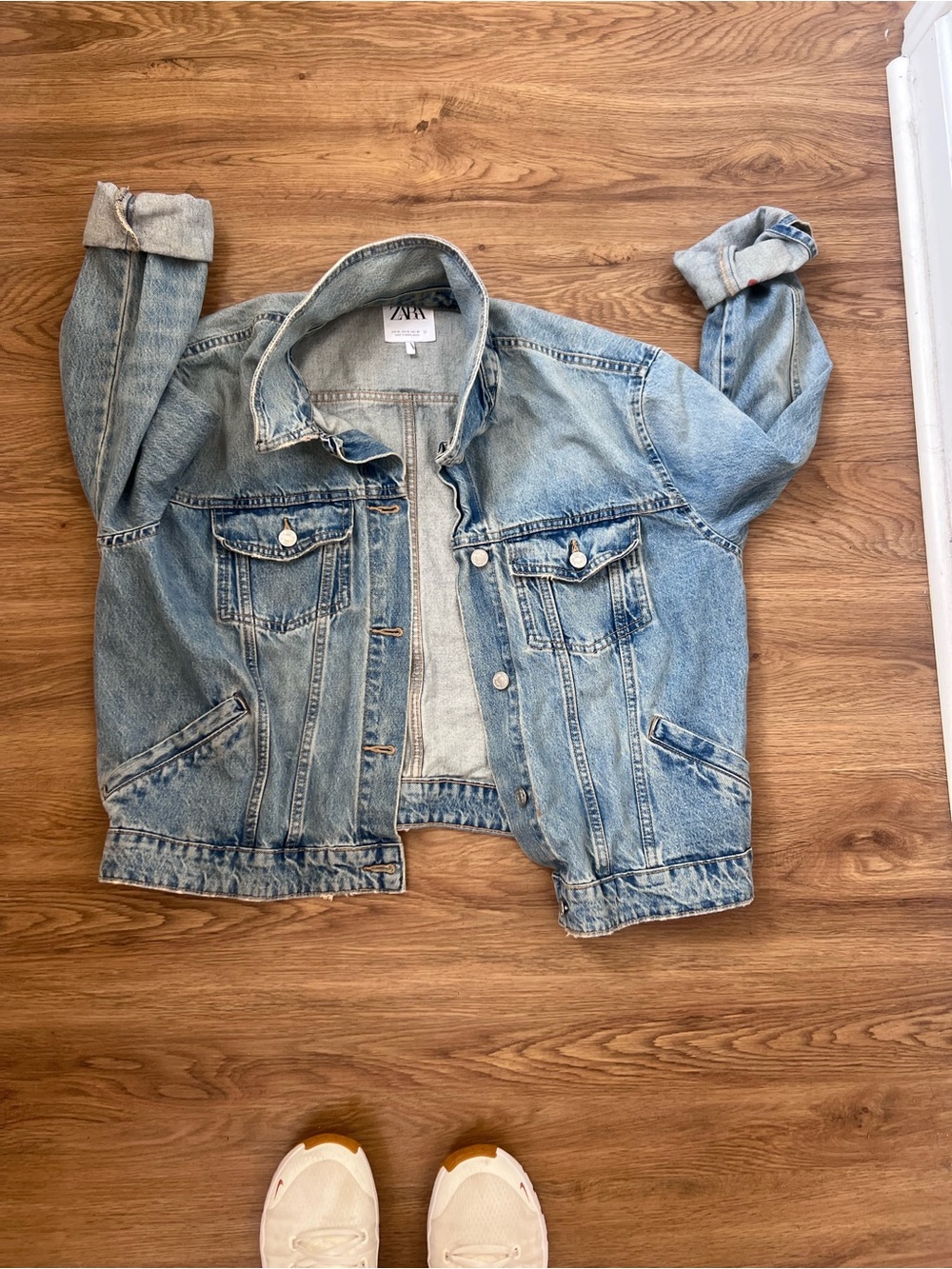 ZARA Light Blue Denim Trucker Jacket - Women's Jean Jacket